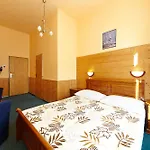 Anette Hotel 3*