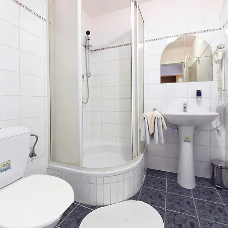Otel Anette 3*
