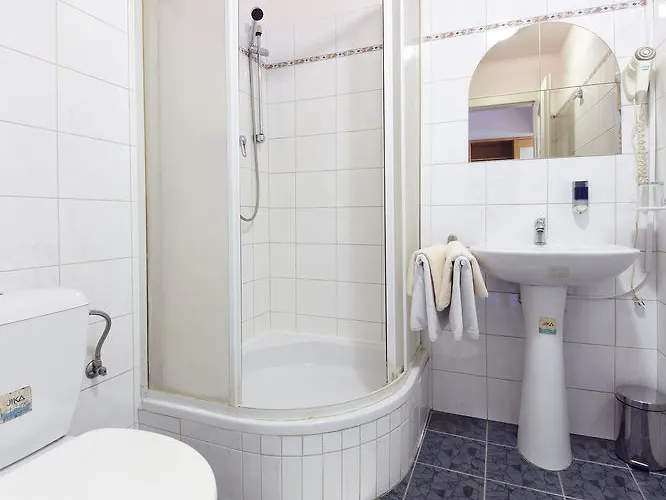 Hotel Anette 3*