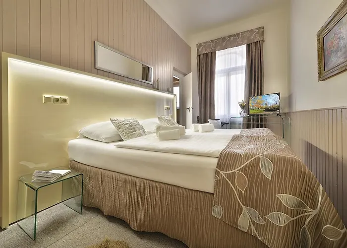 Hotel Anette 3*