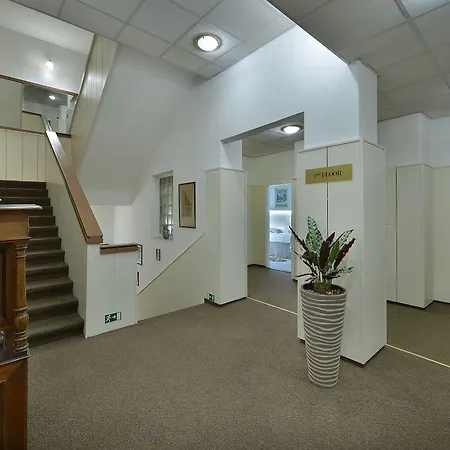 Hotel Anette 3*