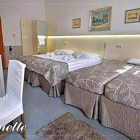 Anette Hotel