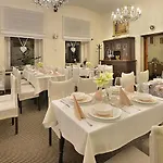 Hotel Anette 3*