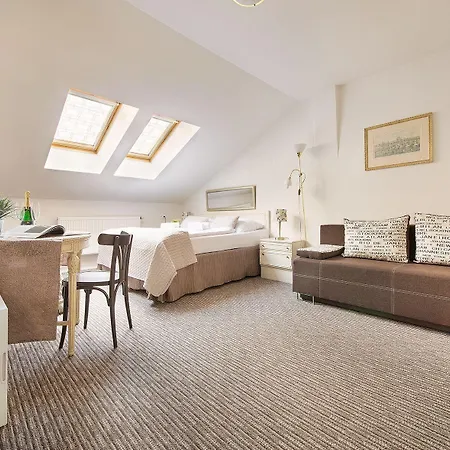 Hotel Anette 3*