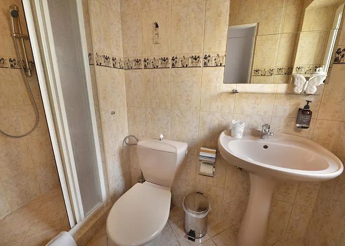 Hotel Anette 3*
