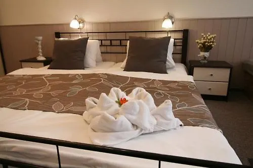 Hotel Anette 3*